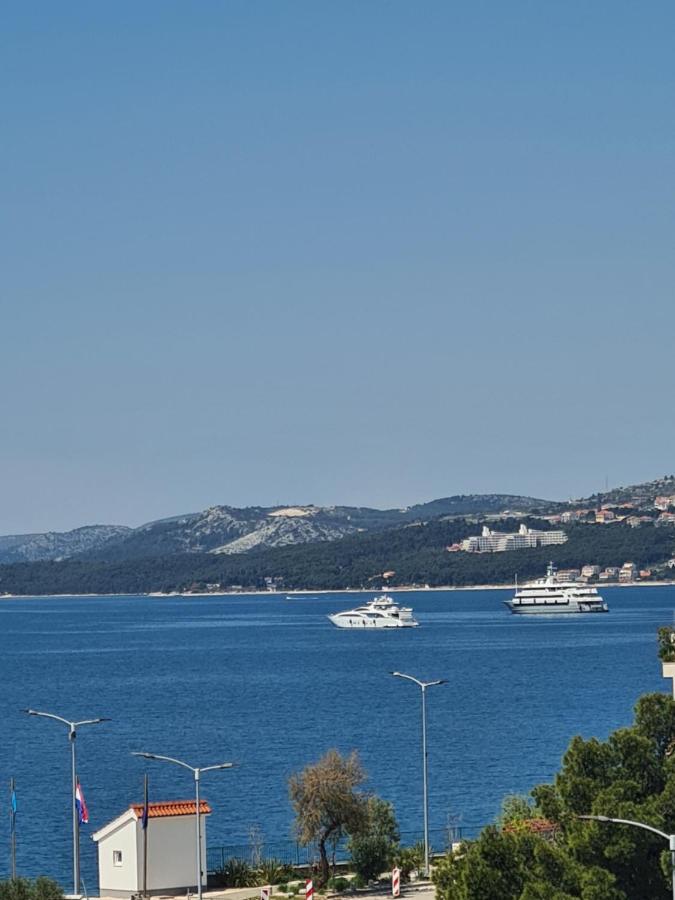 Modern Apartment Near The Sea-Mise Trogir Zewnętrze zdjęcie