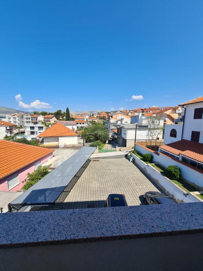 Modern Apartment Near The Sea-Mise Trogir Zewnętrze zdjęcie